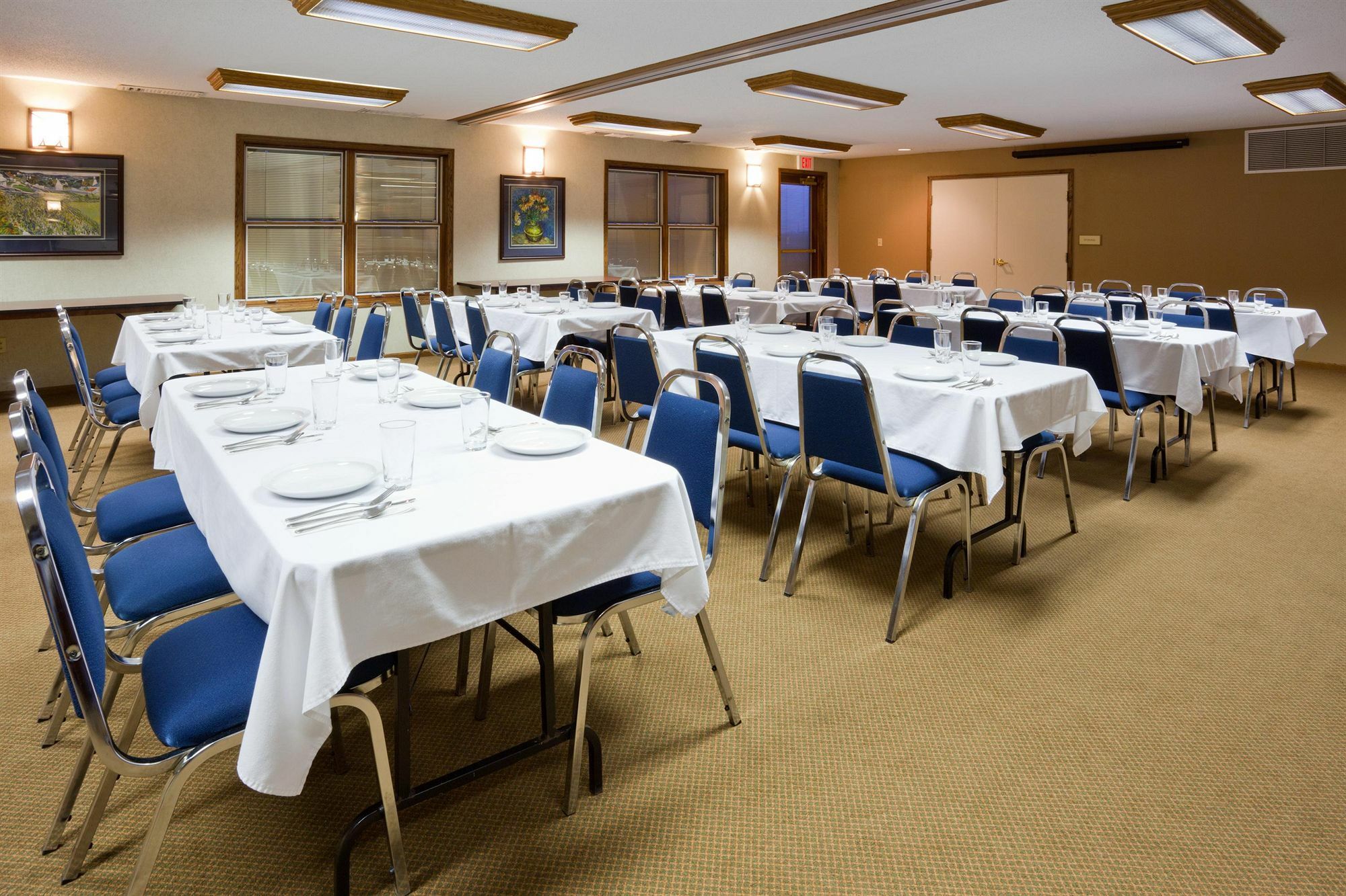 Country Inn & Suites By Radisson, Pella, Ia Экстерьер фото